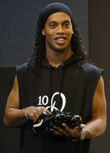 似乎都在告 似乎都在告